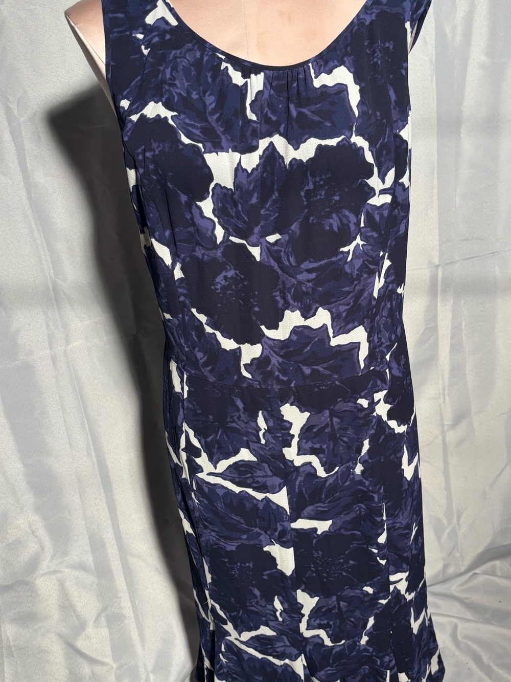 Talbots Sleeveless Navy and White Floral Sheath Dress 16W